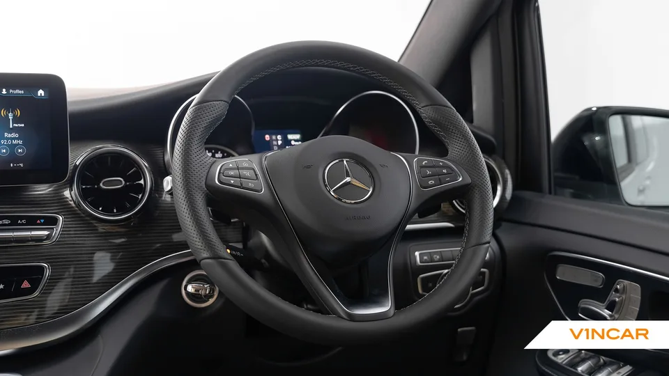 Vincar MB EQV300 BRABUS EDITION — photograph 10