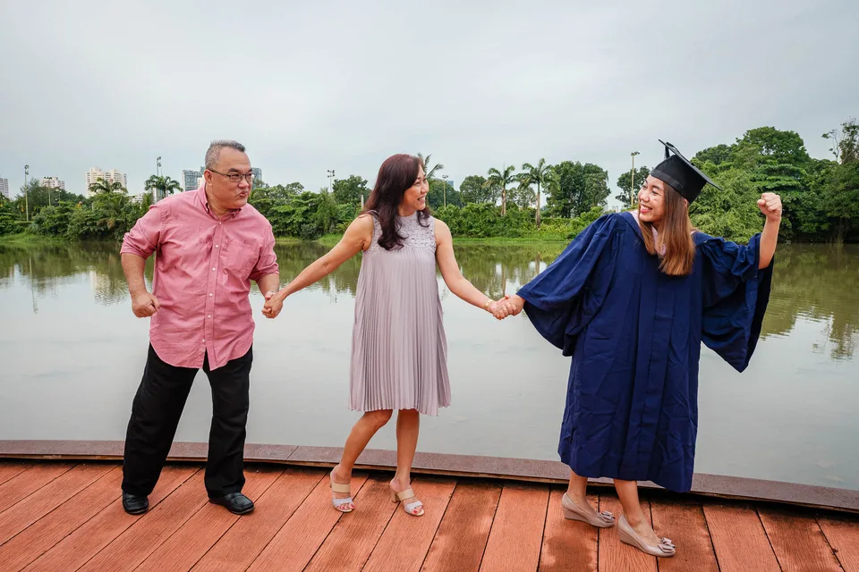 Felicia & family — photograph 18