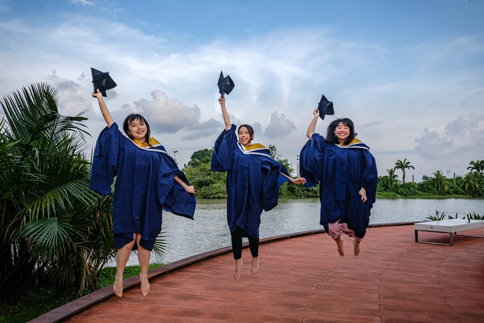 Hui Jun & friends — photograph 5