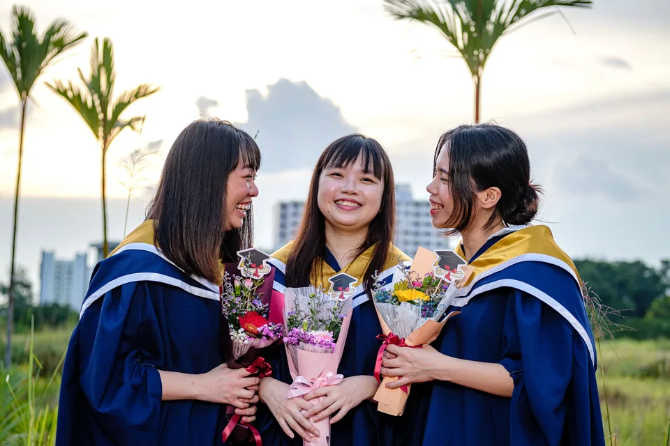 Hui Jun & friends — photograph 7