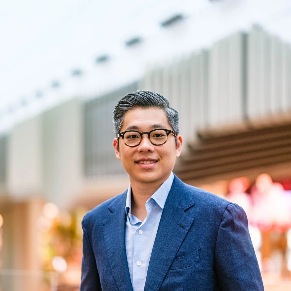 Jonas Corp. Portrait — photograph 11
